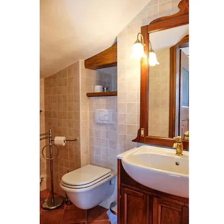 Casa Borgo 坎诺比奥