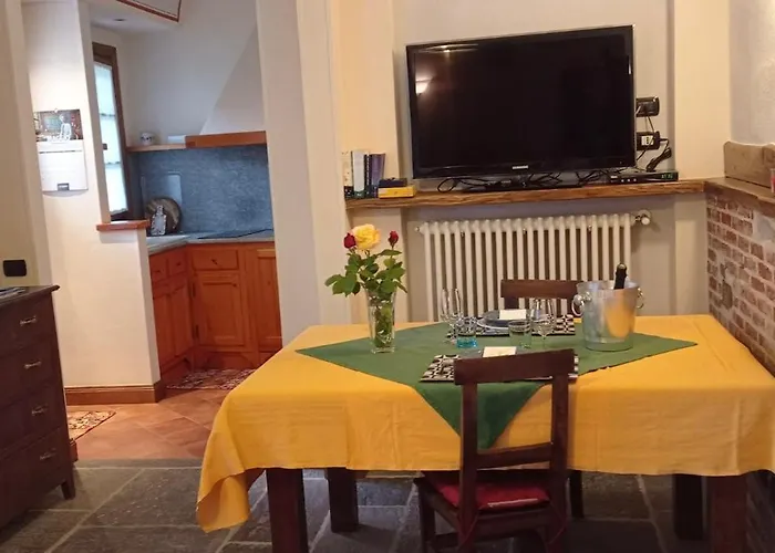 Casa Borgo * カンノビオ